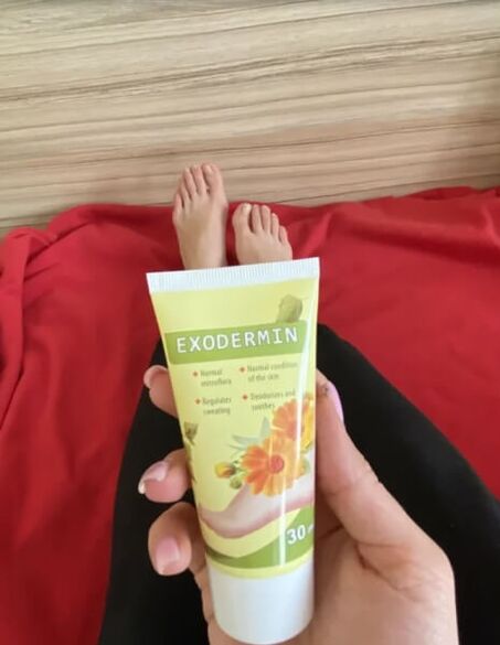 Descripción general de la crema Mand Exodermina jand De Yesenia